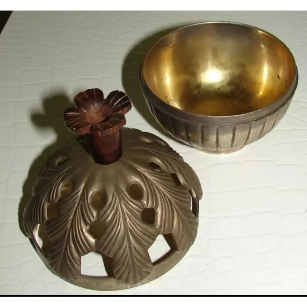 WILLIAM ADAMS A TOWLE COMPANY Brass/Silver  Covered Bowl holds 8 teaspoons